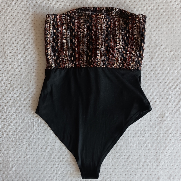 Super cute Shein bodysuit with big loose-fitting tie size Medium - Picture 7 of 10